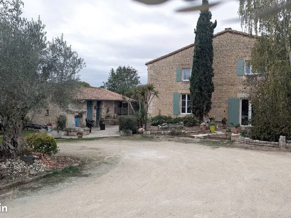 Maison 7 pièces 205 m²