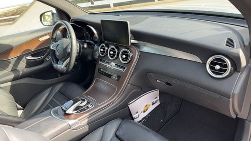 Mercedes Classe GLC 250 d 9G-Tronic 4Matic - Fascination – 2016 – 143772 km – Diesel – Boîte Automatique — photo 19