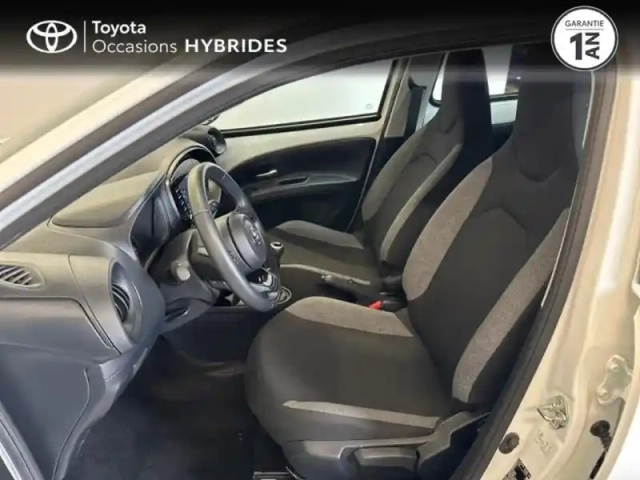 Toyota Aygo x 1.0 vvt-i 72ch dynamic — photo 11