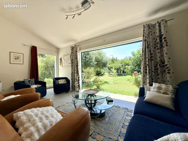 Villa 7 pièces 158 m²