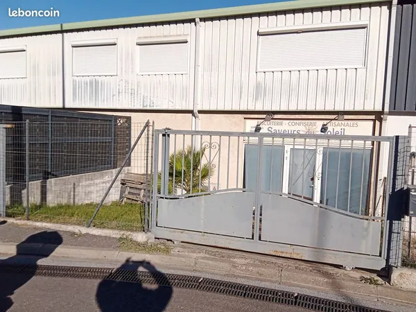 Local 300m2 dont appartement 43m2