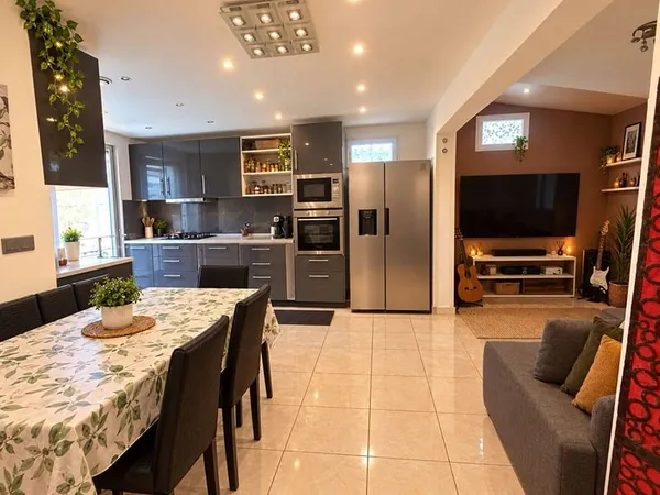 Maison 2 pièces 63 m²