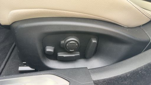 Jaguar XE 3.0 SC V6 340 BVA - S – 2016 – 62831 km – Essence – Boîte Automatique — photo 2