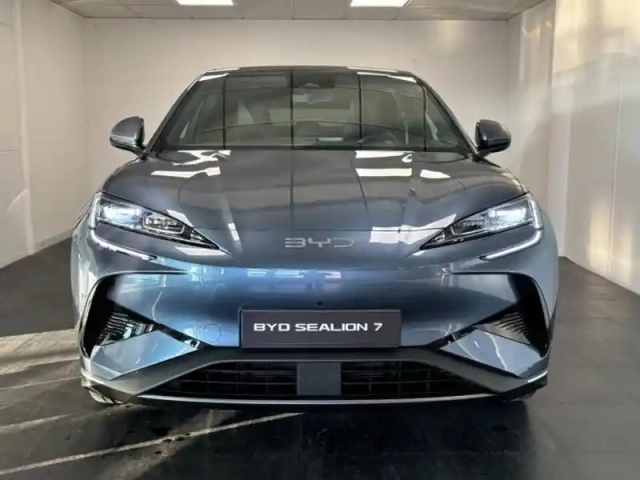 Byd Sealion 7 530ch - 91,3 kwh excellence awd — photo 2