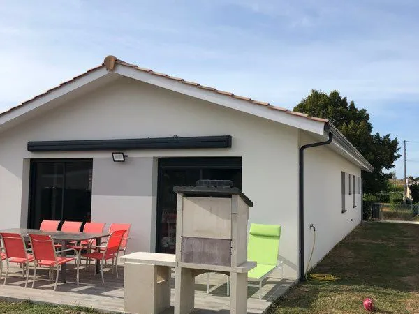 Location à l'année Maison récente 4 chambres meublée avec jardin