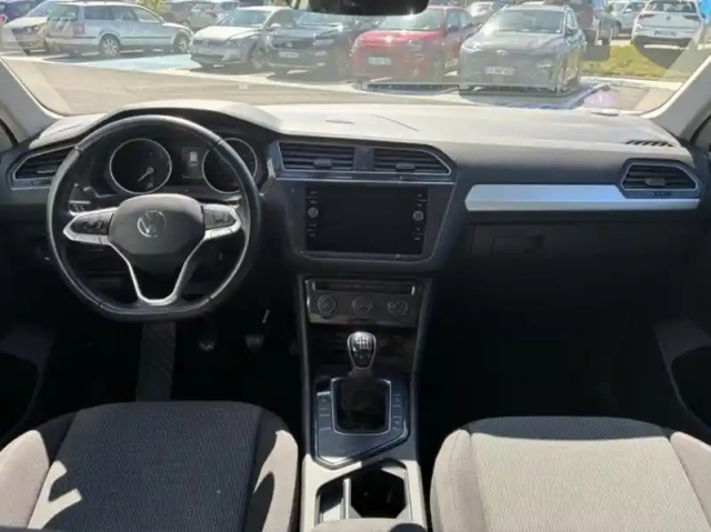 Volkswagen Tiguan 1.5 tsi 130ch — photo 11