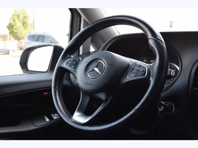 Mercedes Vito 114 cdi 4x4 fourgon compact — photo 12