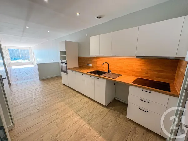 Maison 5 pièces 151 m²