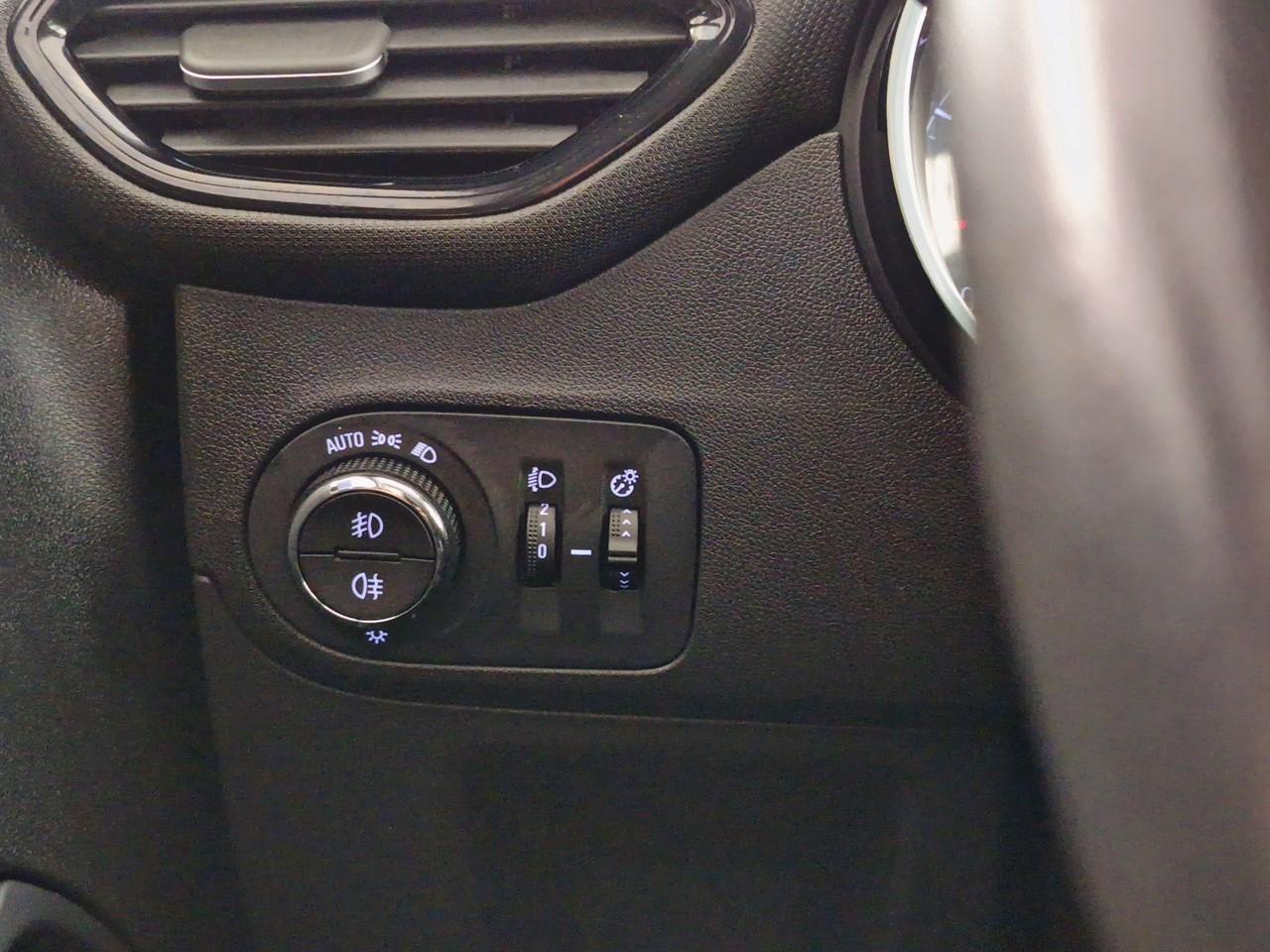 Opel Crossland 1.2 turbo 110 ch bvm6 elegance — photo 25
