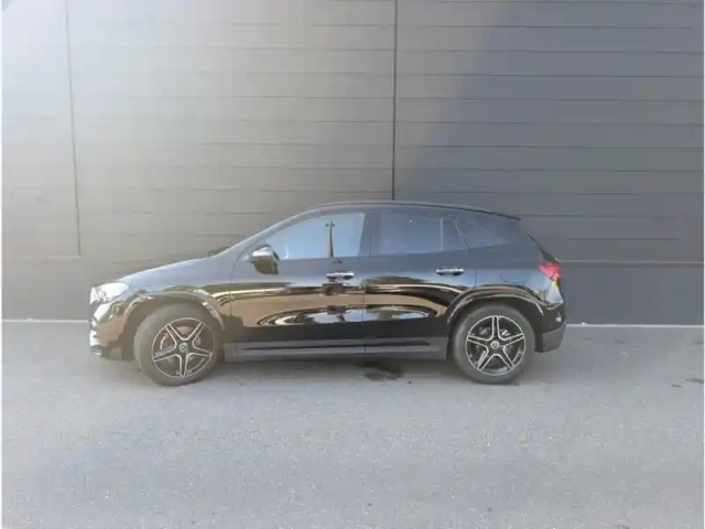 Mercedes Gla 200 d — photo 2