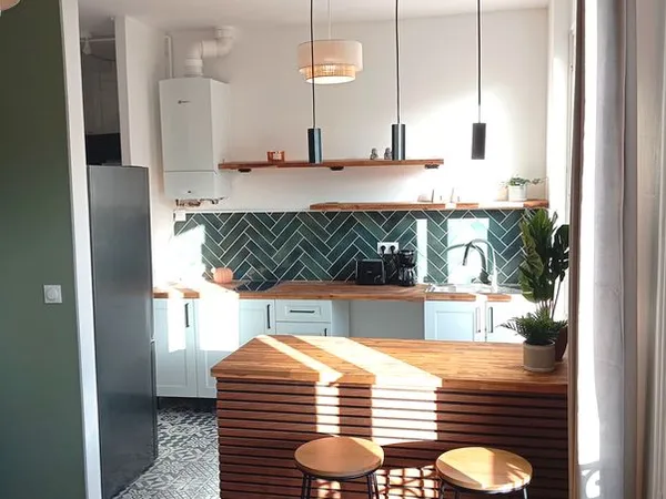 T2 de 36m² meublé rénové, à 200m du RER