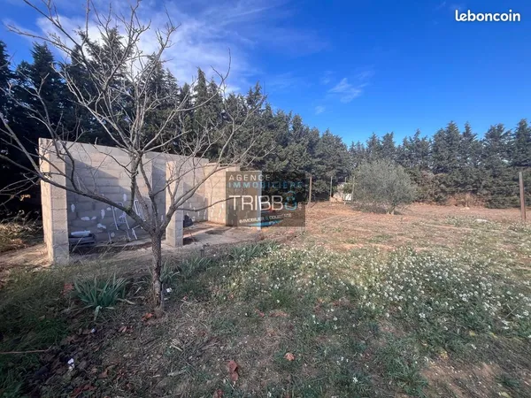 Terrain 1995 m² Thuir
