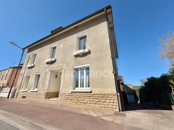 Maison 9 pièces 220 m²