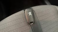 Peugeot 208 1.2 PureTech 100ch S&S Allure Pack — photo 16