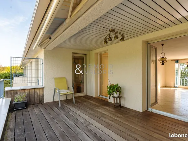 Duplex 8 pièces 178 m²