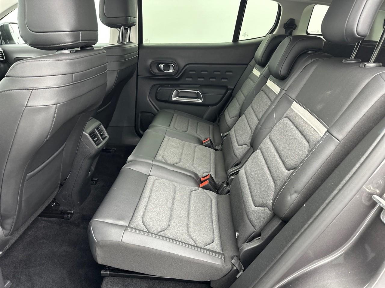 Citroën C5 Aircross hybride 145 ch e-dcs6 max — photo 12
