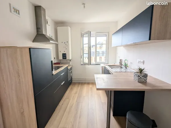 LOCATION 2 PIECES - MEUBLES - GRANVILLE - 620 euros/mois charges de copro comprises - Bail mobilité 