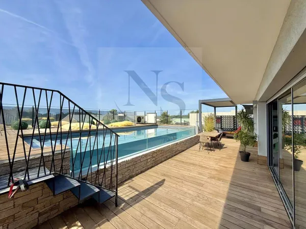 Appartement 5 pièces 145 m²