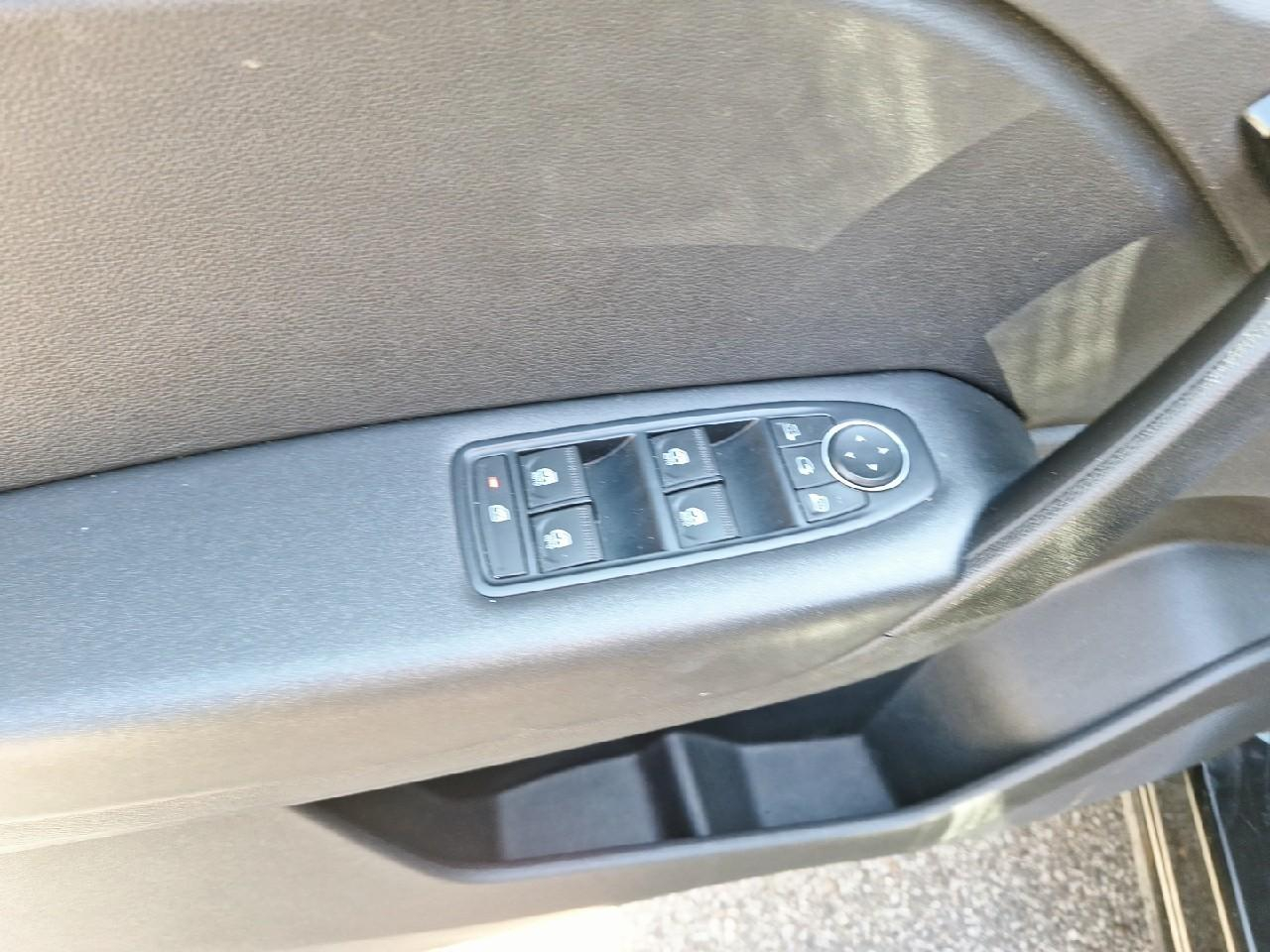 Renault Captur 1.0 tce 100ch zen - 20 — photo 12