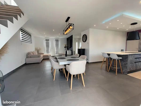 Maison 6 pièces 138 m²