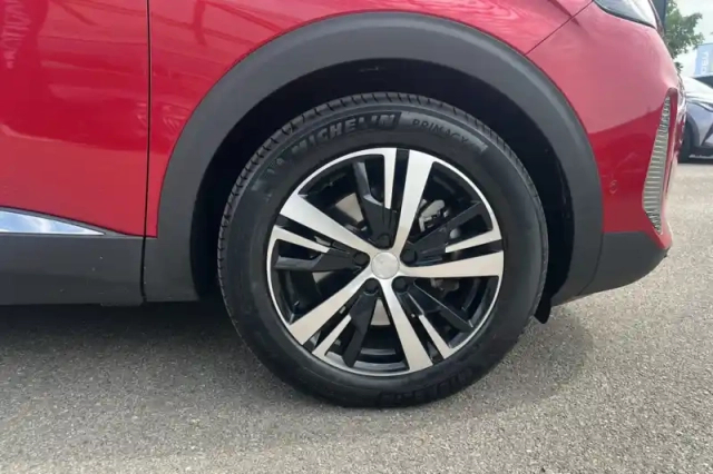 Peugeot 3008 hybrid4 300 e-eat8 — photo 14