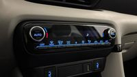 Toyota Yaris 116h Iconic 5p MY22 — photo 26