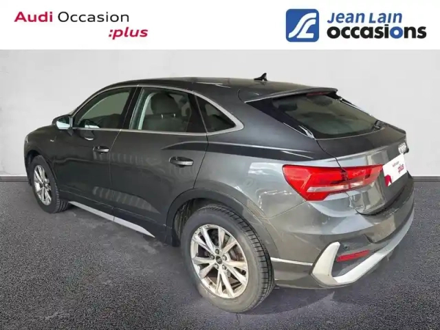 Audi Q3 sportback 35 tfsi 150 ch s tronic 7 — photo 7