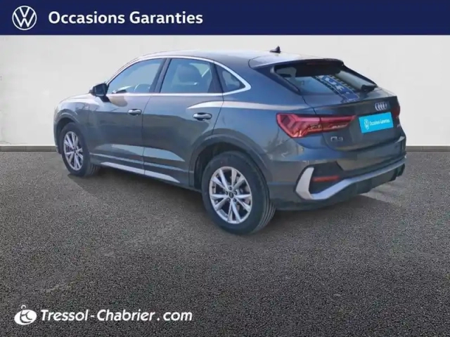 Audi Q3 45 tfsie 245 ch s tronic 6 s line — photo 30