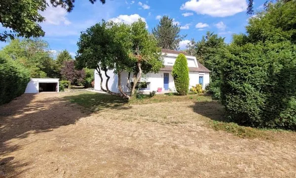 Maison 1 pièce 196 m²