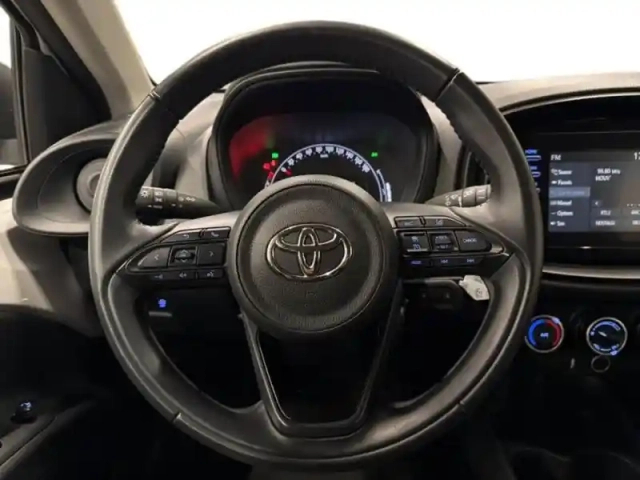 Toyota Aygo X 1.0 vvt-i 72ch dynamic — photo 15