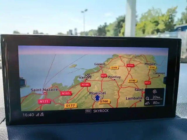 Audi Q2 30 tdi 116 bvm6 — photo 23