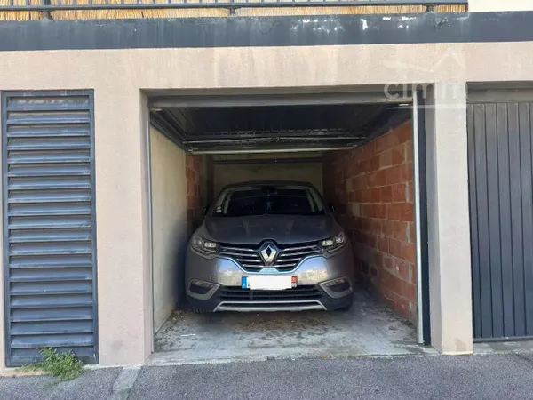 VENTE GARAGE - PERPIGNAN - DANS RESIDENCE QUARTIER GARE SNCF  - 66000 - PYRENEES ORIENTALES - REGION
