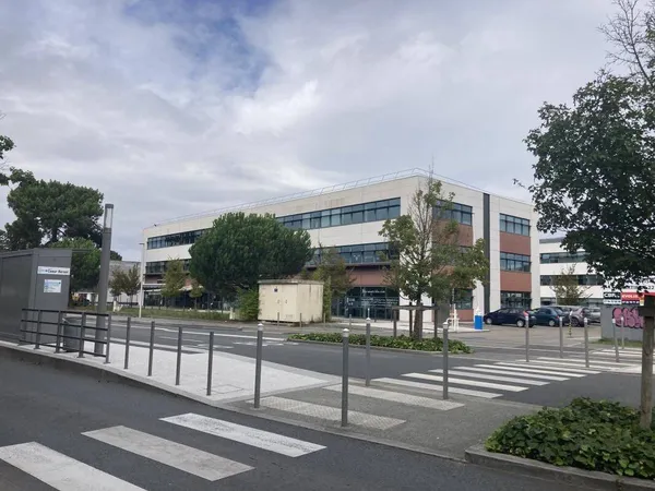 Bureaux 1812 m²