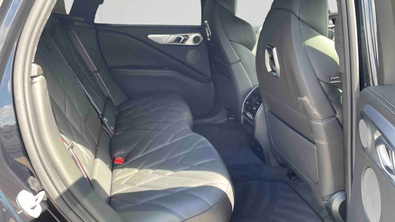 BMW XM 50e 476 ch BVA8 — photo 13