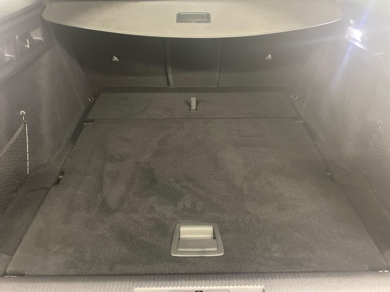 Peugeot 308 sw bluehdi 130ch s&s eat8 allure pack — photo 14