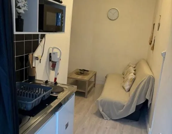 Studio 1 pièce 10 m²