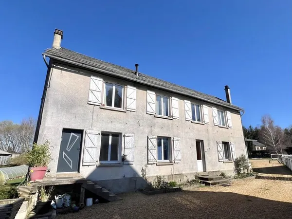 Maison à Montaignac-sur-Doustre en Corrèze