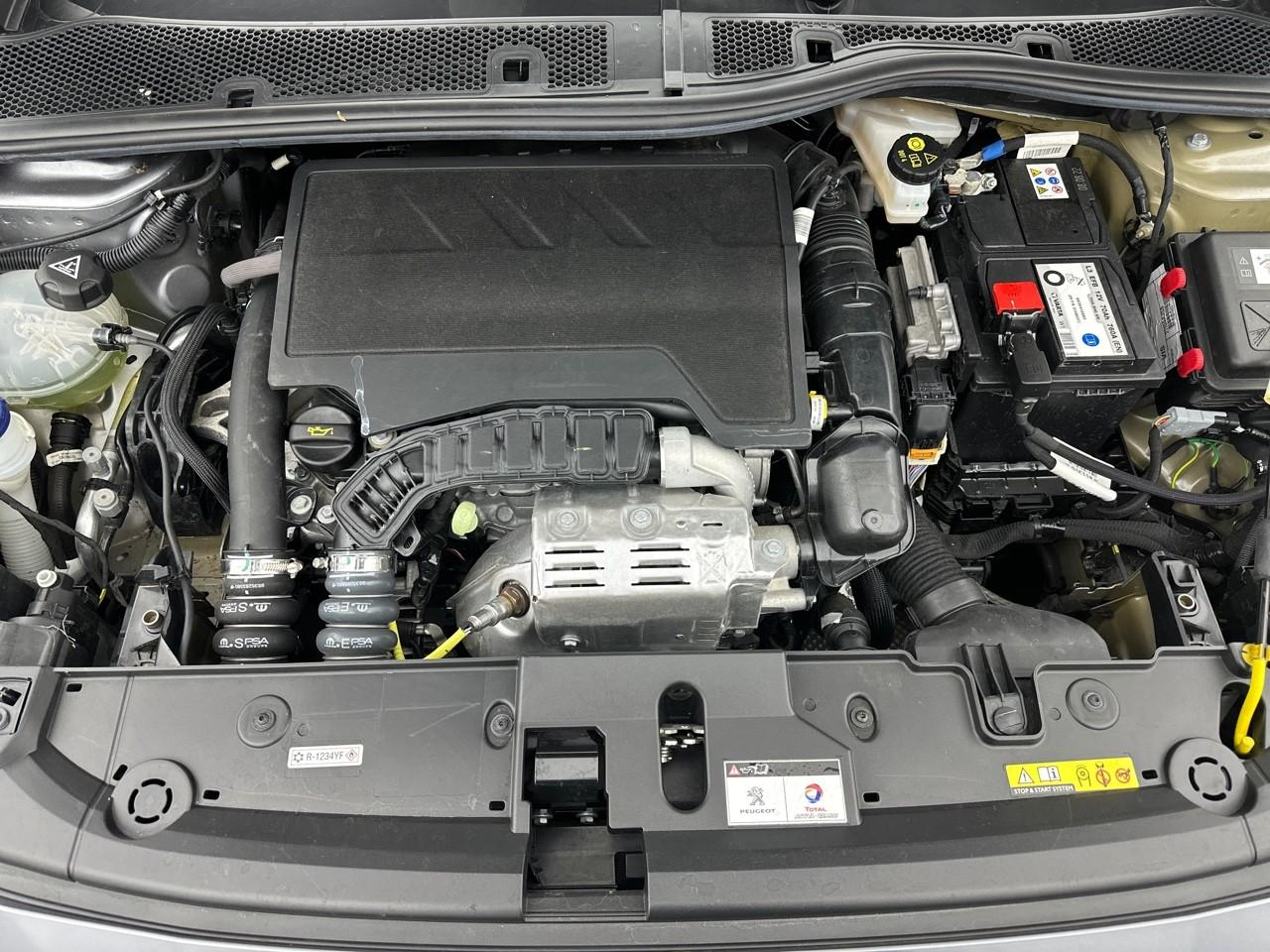 Peugeot 208 puretech 100 s&s bvm6 style — photo 13