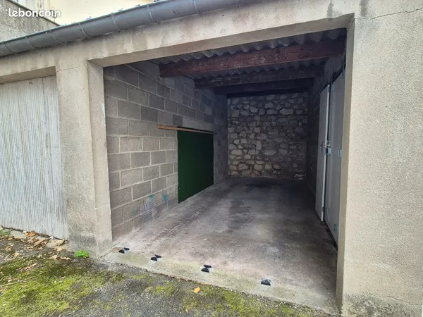 Garage fermé Université/Fossés Saint-Julien CAEN