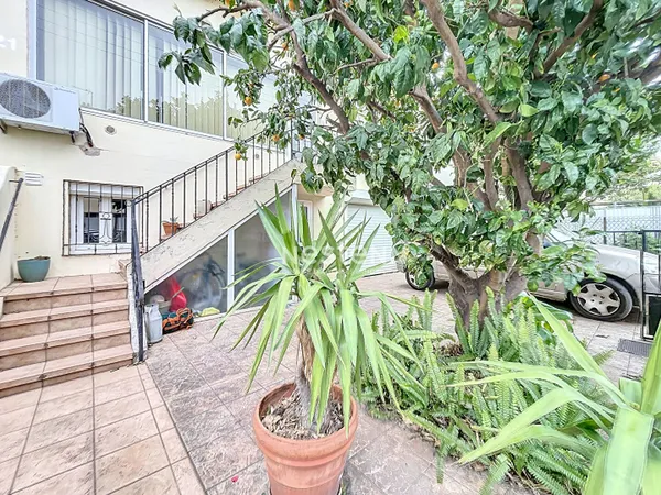 À 10 minutes du centre-ville de Perpignan - Maison familiale avec jardin et 4 chambres !