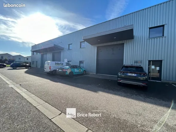 Local d'activité 340 m²