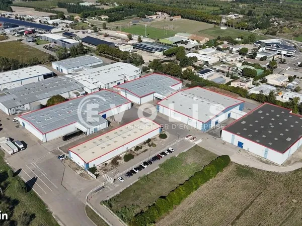 Local industriel 15 173 m²