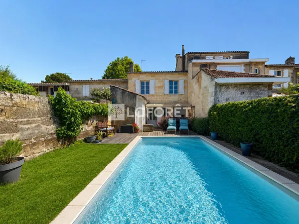 Maison 6 pièces 150 m²