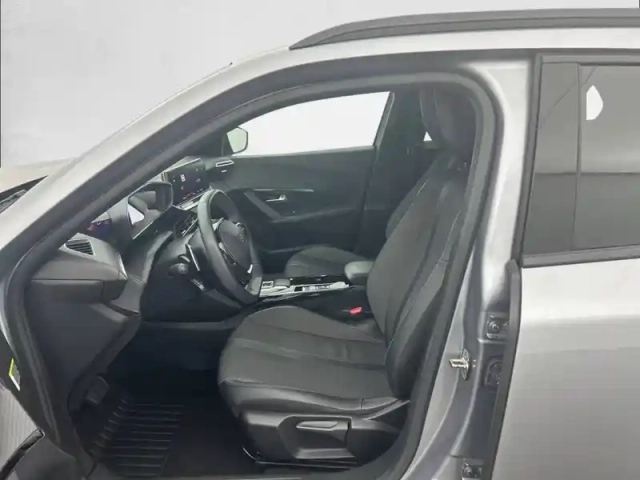Peugeot 2008 puretech 130 s&amp;s eat8 — photo 11