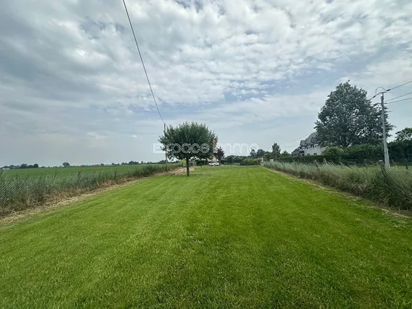 Terrain plat non viabilisé avec une superbe vue - 802m² - MONTVILLE