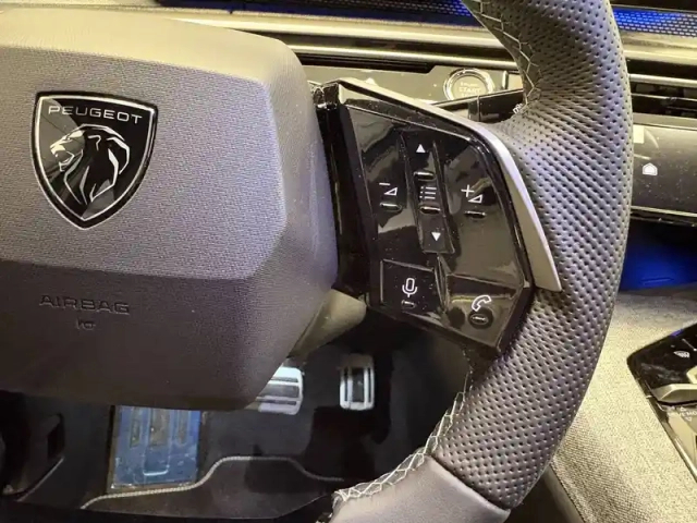 Peugeot 3008 hybrid 145 e-dcs6 — photo 68
