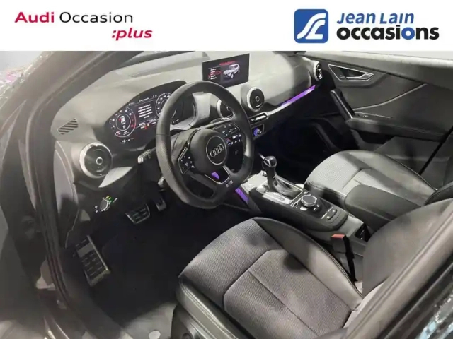 Audi Q2 35 tfsi 150 s tronic 7 — photo 11