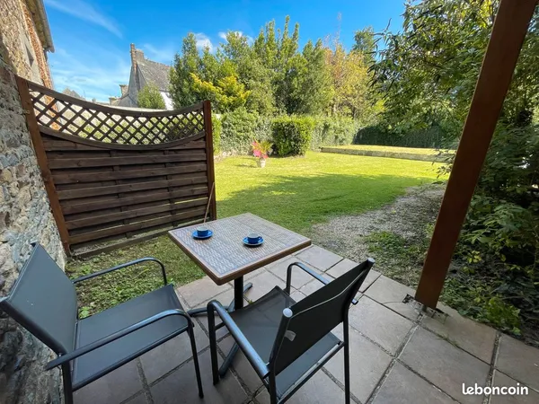 Studio meublé, plein centre du Faou, de Novembre à Juin