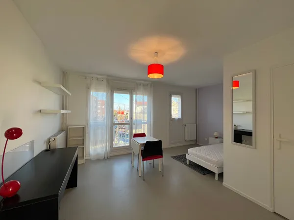 Appartement Saint Julien Les Villas 1 pièce(s) 26.79 m2