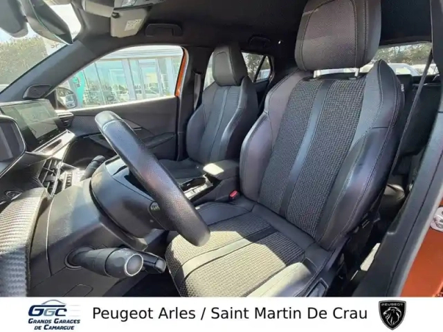 Peugeot 2008 puretech 130 s&amp;s bvm6 — photo 9